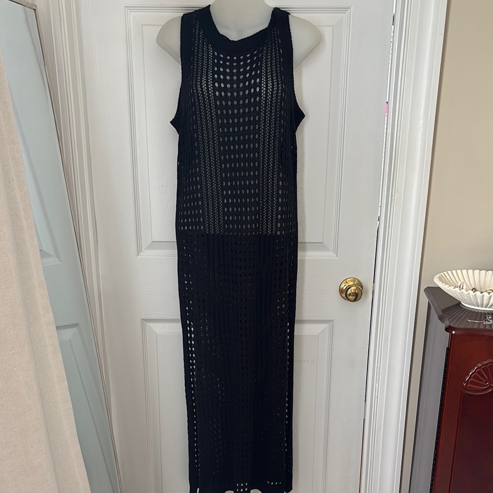 Elegant Black Sleeveless Dress
